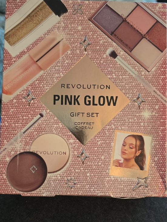 Revolution Other - Revolution Pink Glow Eyeshadow & Face Set - Pink, Rose, Champagne